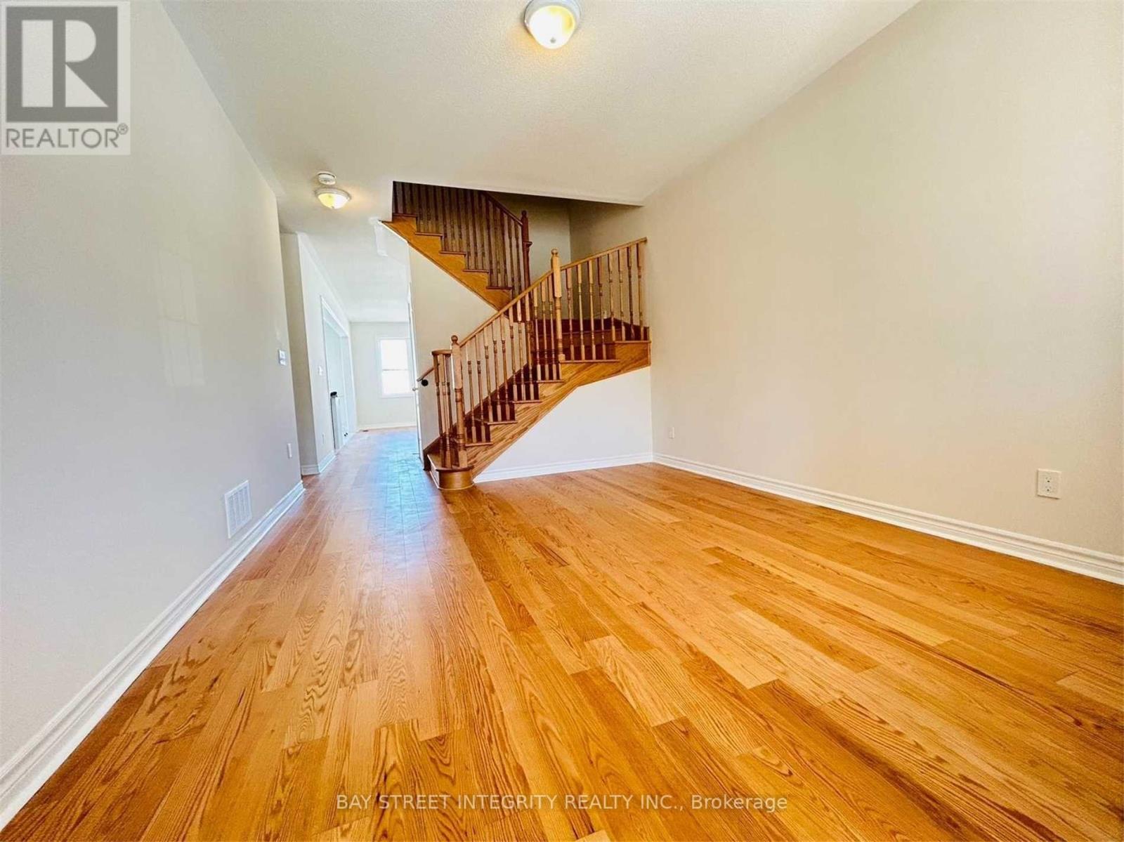 Photo 14 of 1843 Fosterbrook Street, Oshawa ON