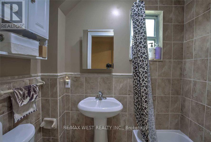 Photo 11 of 472 Symington Avenue, Toronto ON
