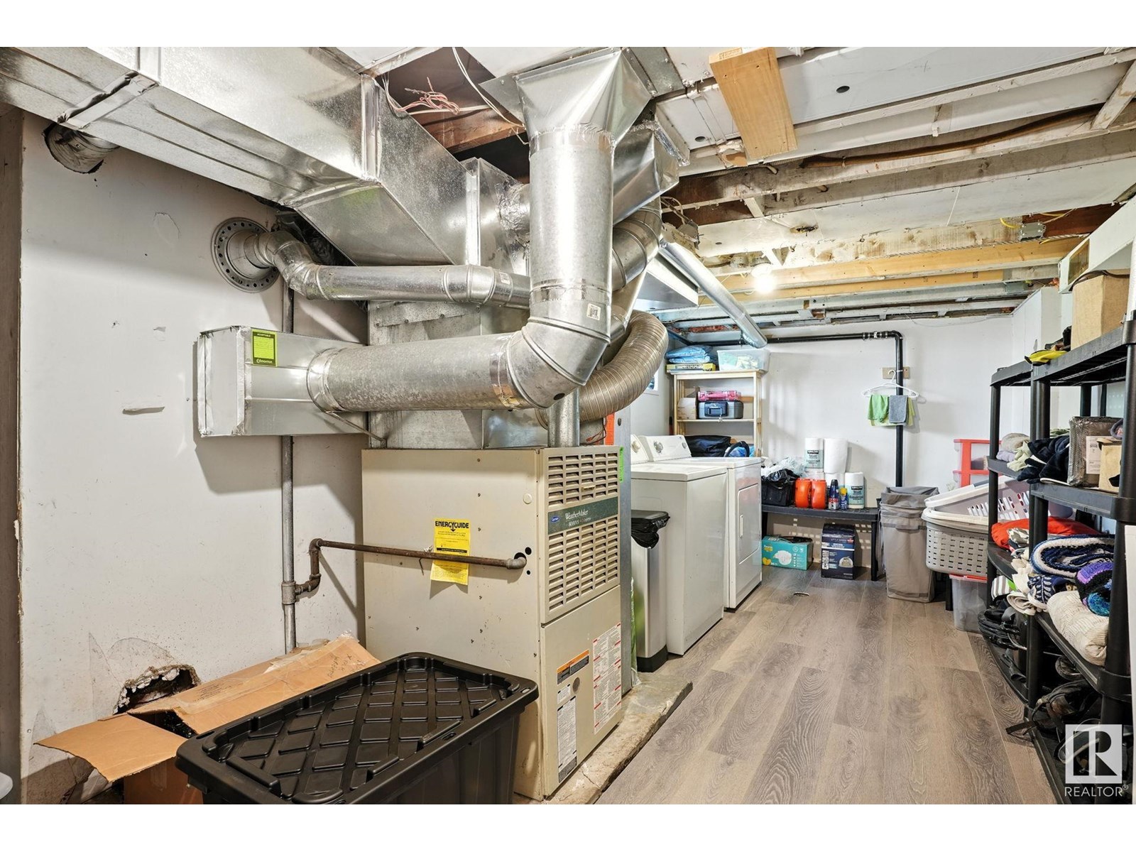 Photo 12 of 5406 110 St Nw, Edmonton AB