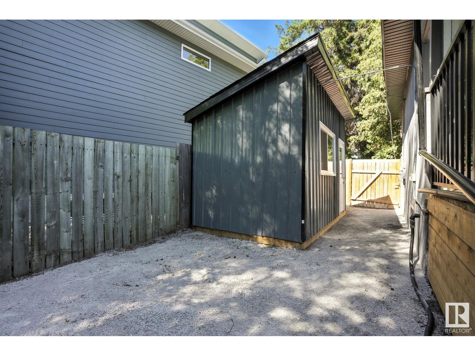 Photo 3 of 5406 110 St Nw, Edmonton AB