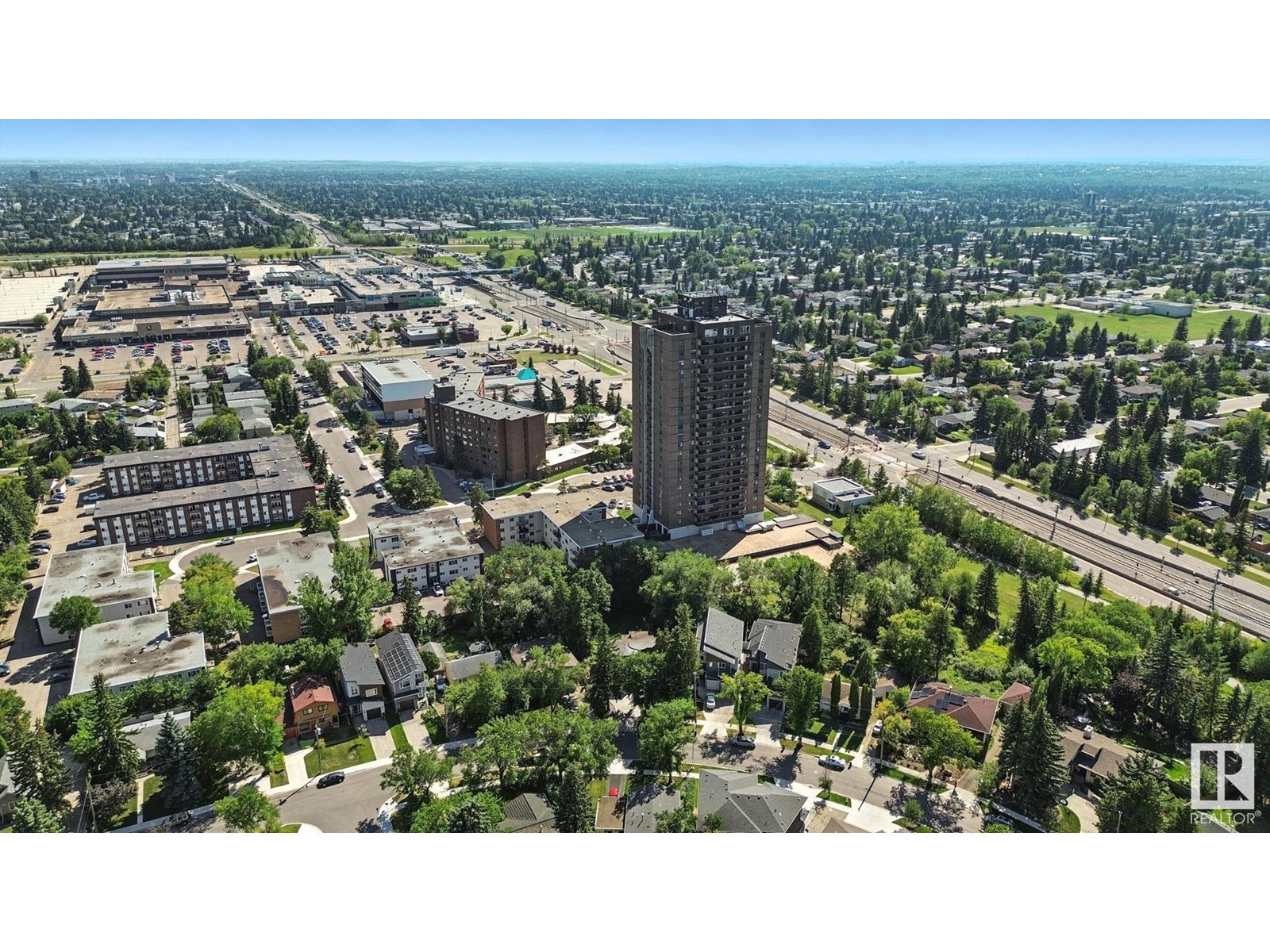 Photo 33 of 5406 110 St Nw, Edmonton AB