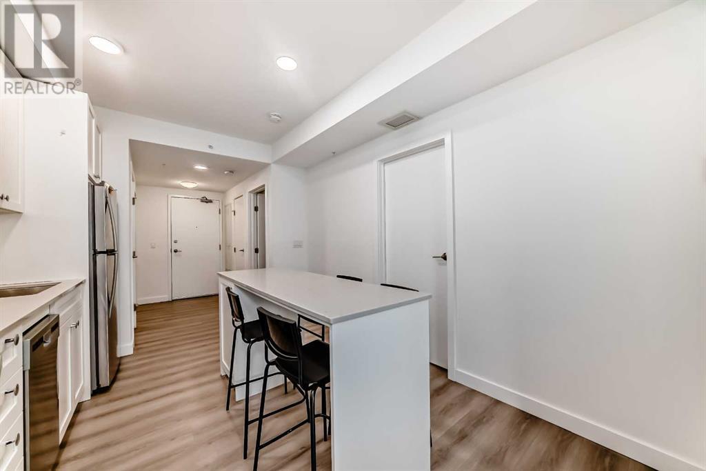 Single Family House for Sale in    Street NE Crescent Heights Calgary 