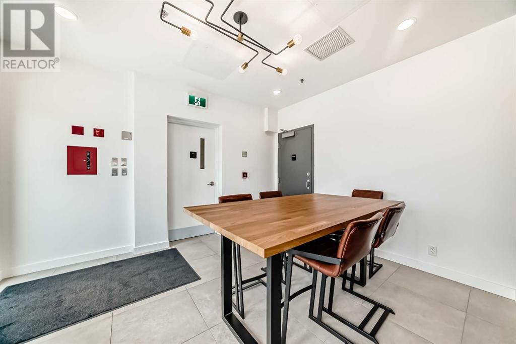 Single Family House for Sale in    Street NE Crescent Heights Calgary 