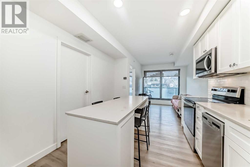 Single Family House for Sale in    Street NE Crescent Heights Calgary 