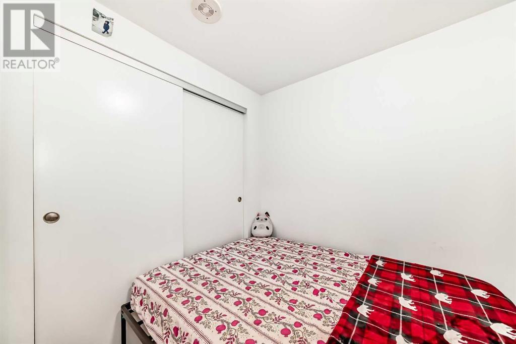 Single Family House for Sale in    Street NE Crescent Heights Calgary 