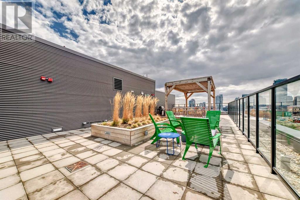 Single Family House for Sale in    Street NE Crescent Heights Calgary 