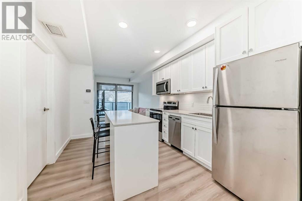 Single Family House for Sale in    Street NE Crescent Heights Calgary 