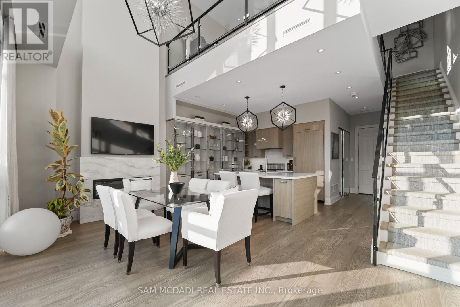 Photo 12 of 3772 Mangusta Court, Innisfil ON