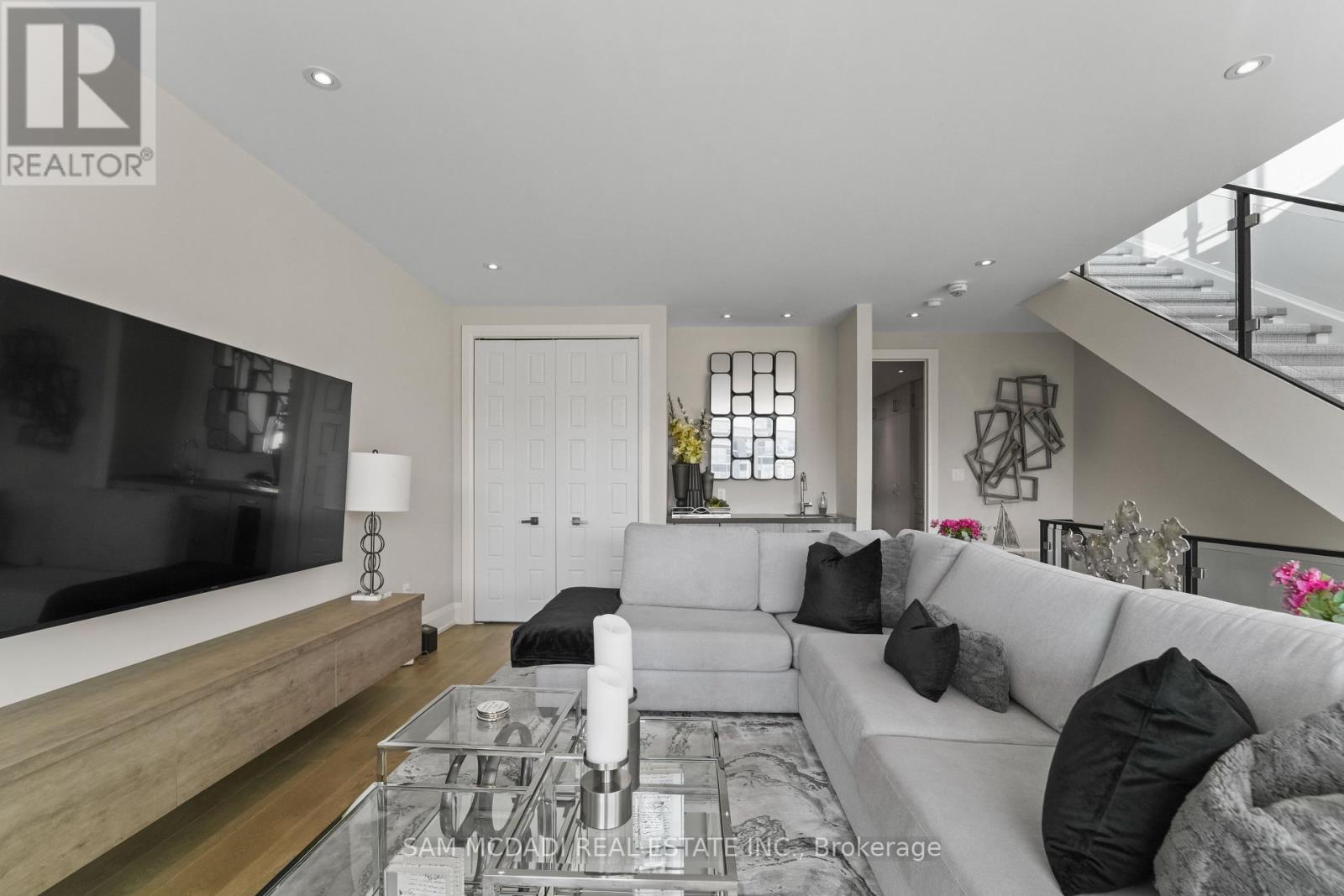 Photo 17 of 3772 Mangusta Court, Innisfil ON