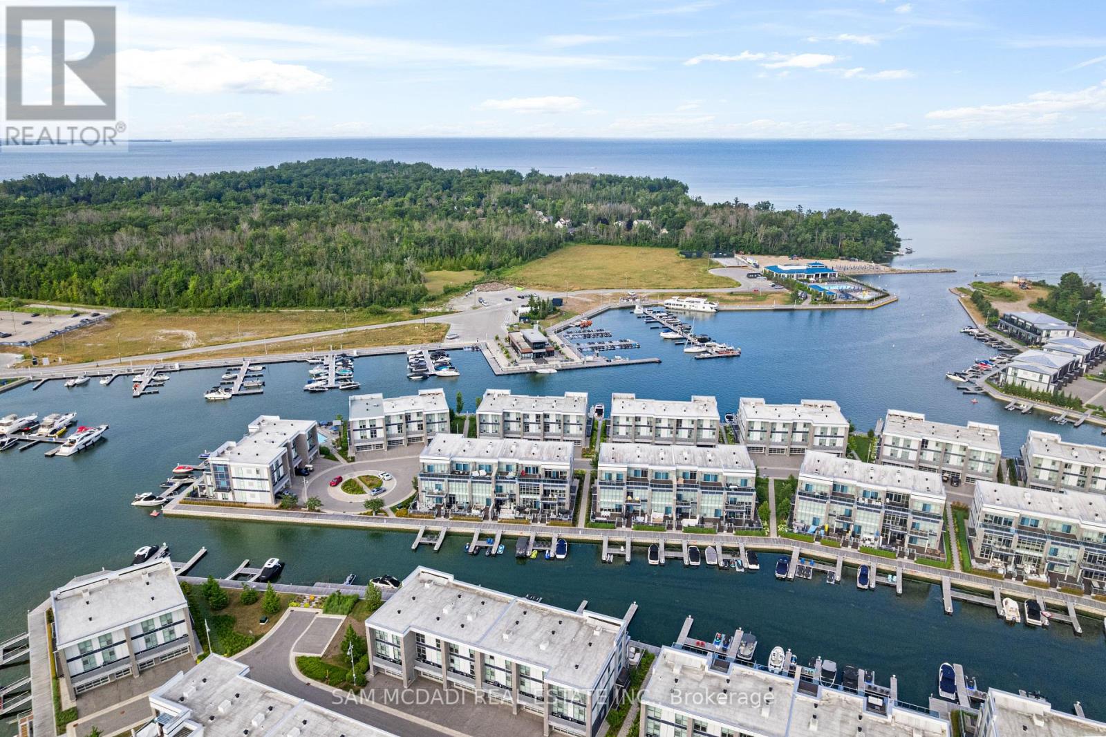 Photo 46 of 3772 Mangusta Court, Innisfil ON