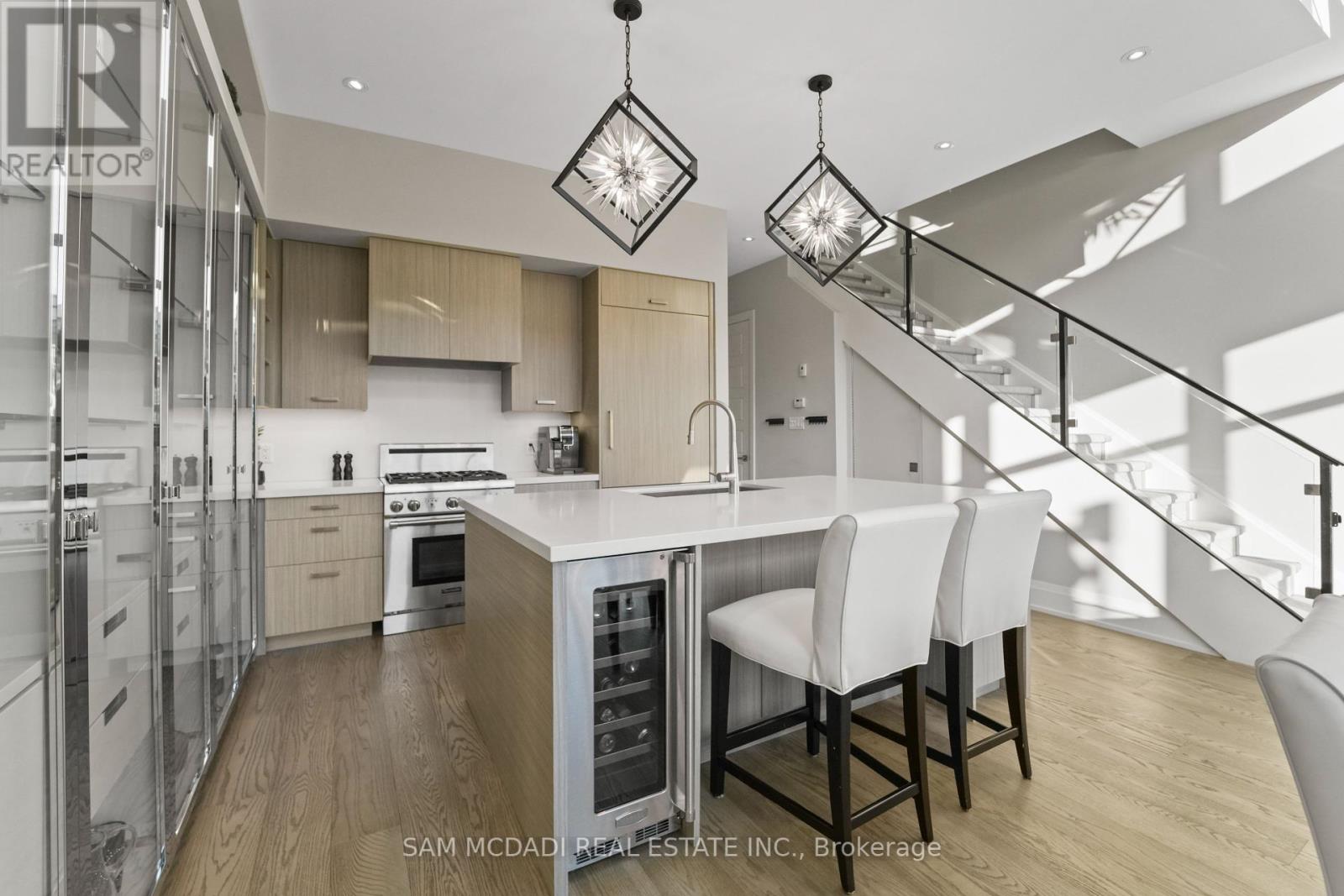 Photo 9 of 3772 Mangusta Court, Innisfil ON