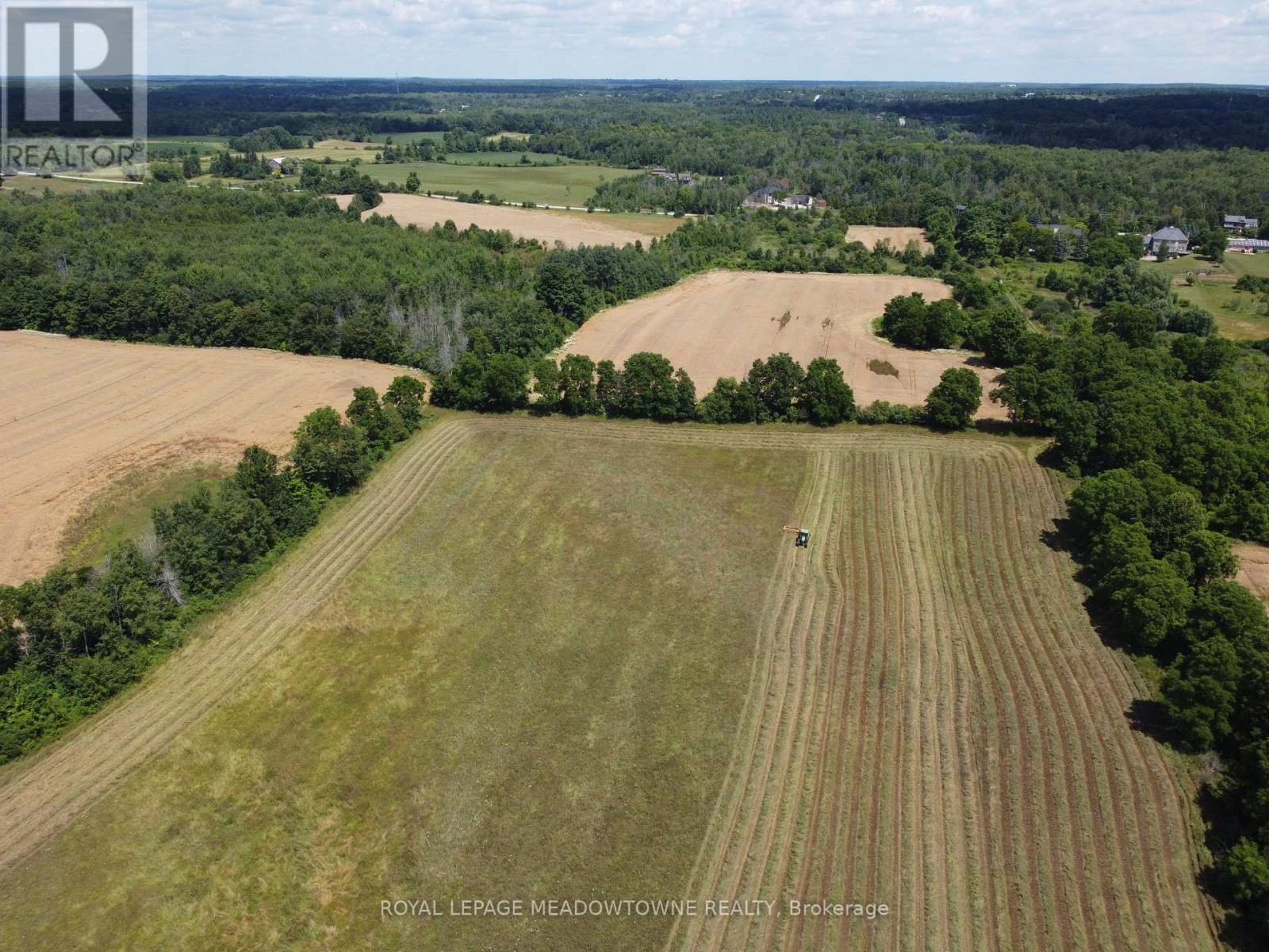 Photo 14 of 11080 First Nassagaweya Line, Milton ON