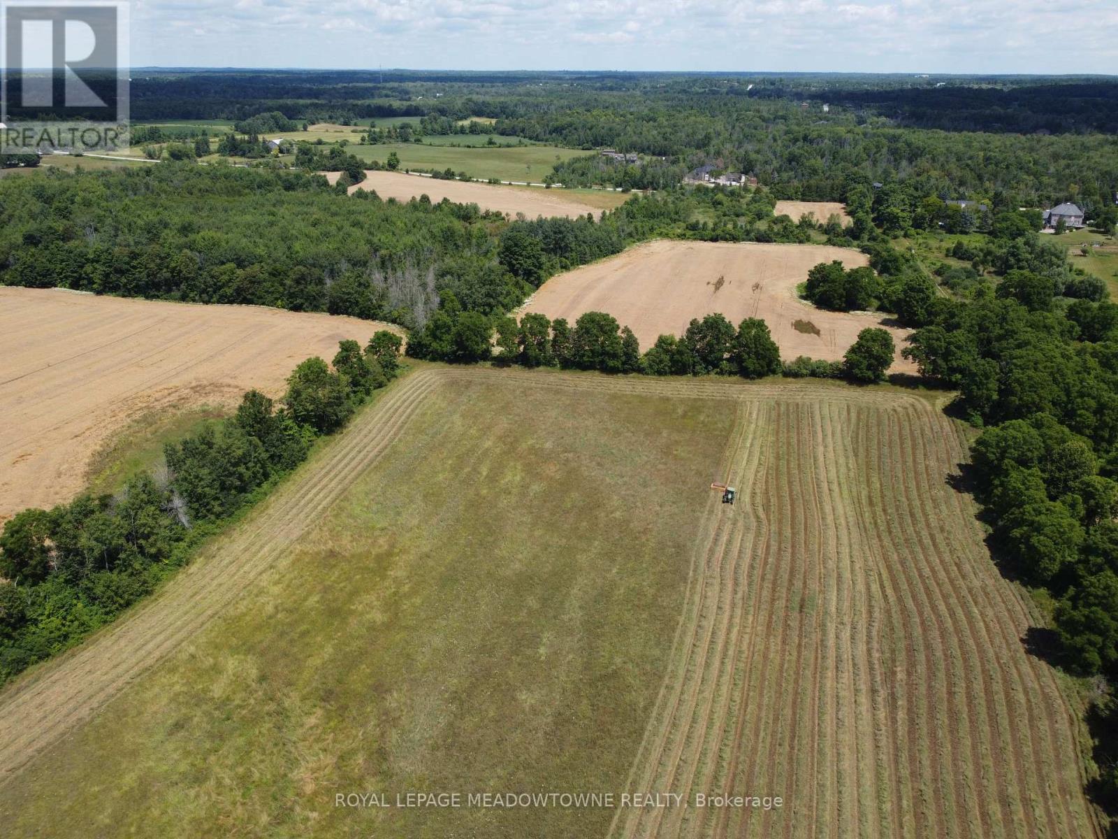 Photo 15 of 11080 First Nassagaweya Line, Milton ON