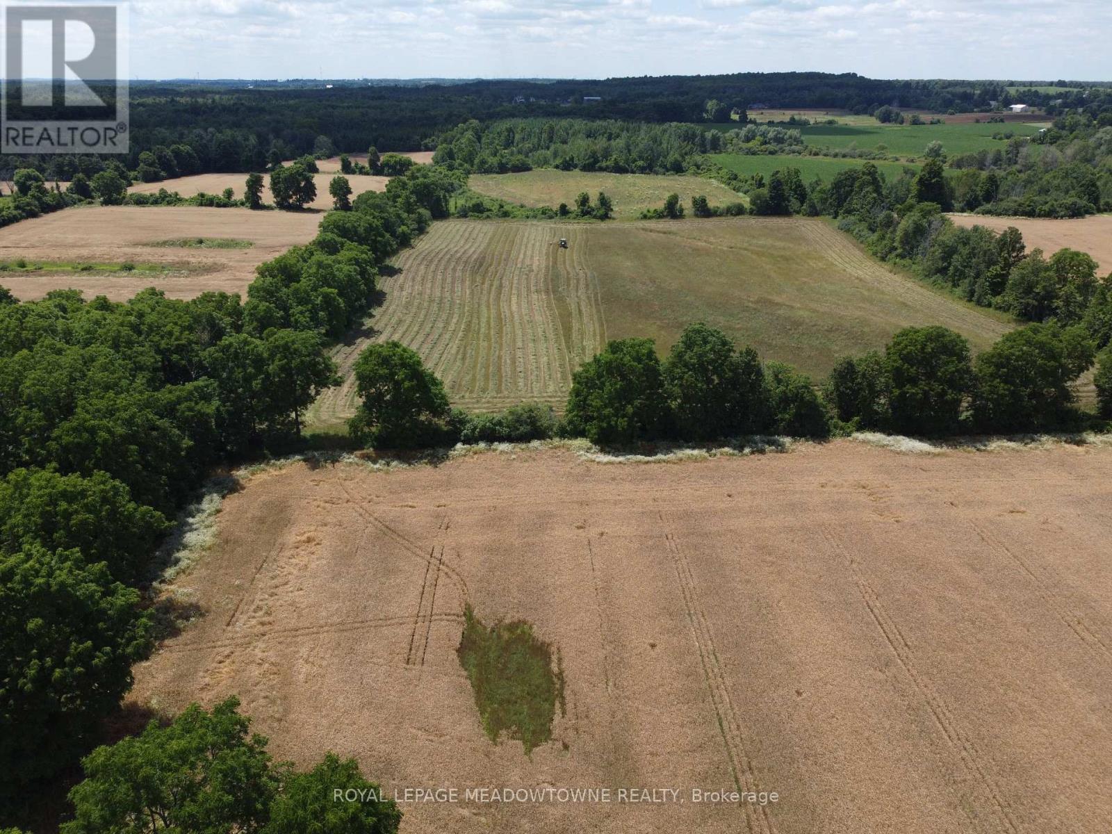 Photo 2 of 11080 First Nassagaweya Line, Milton ON