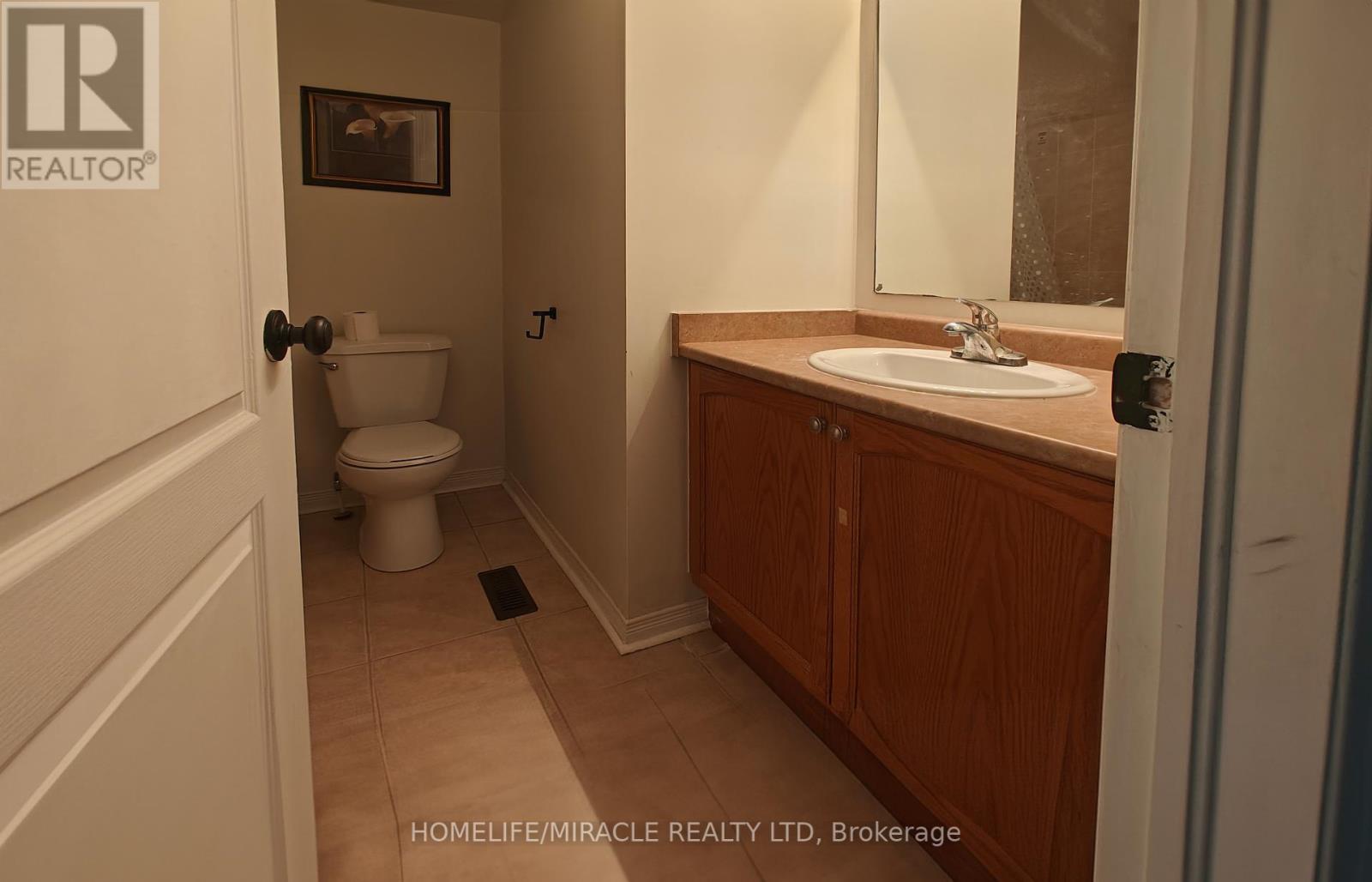 Photo 14 of 6 September Place, Brampton ON