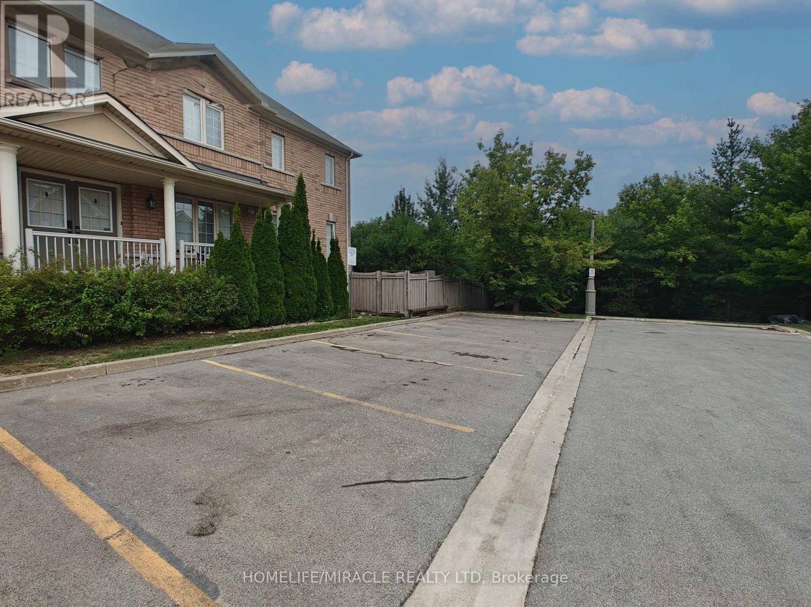 Photo 2 of 6 September Place, Brampton ON