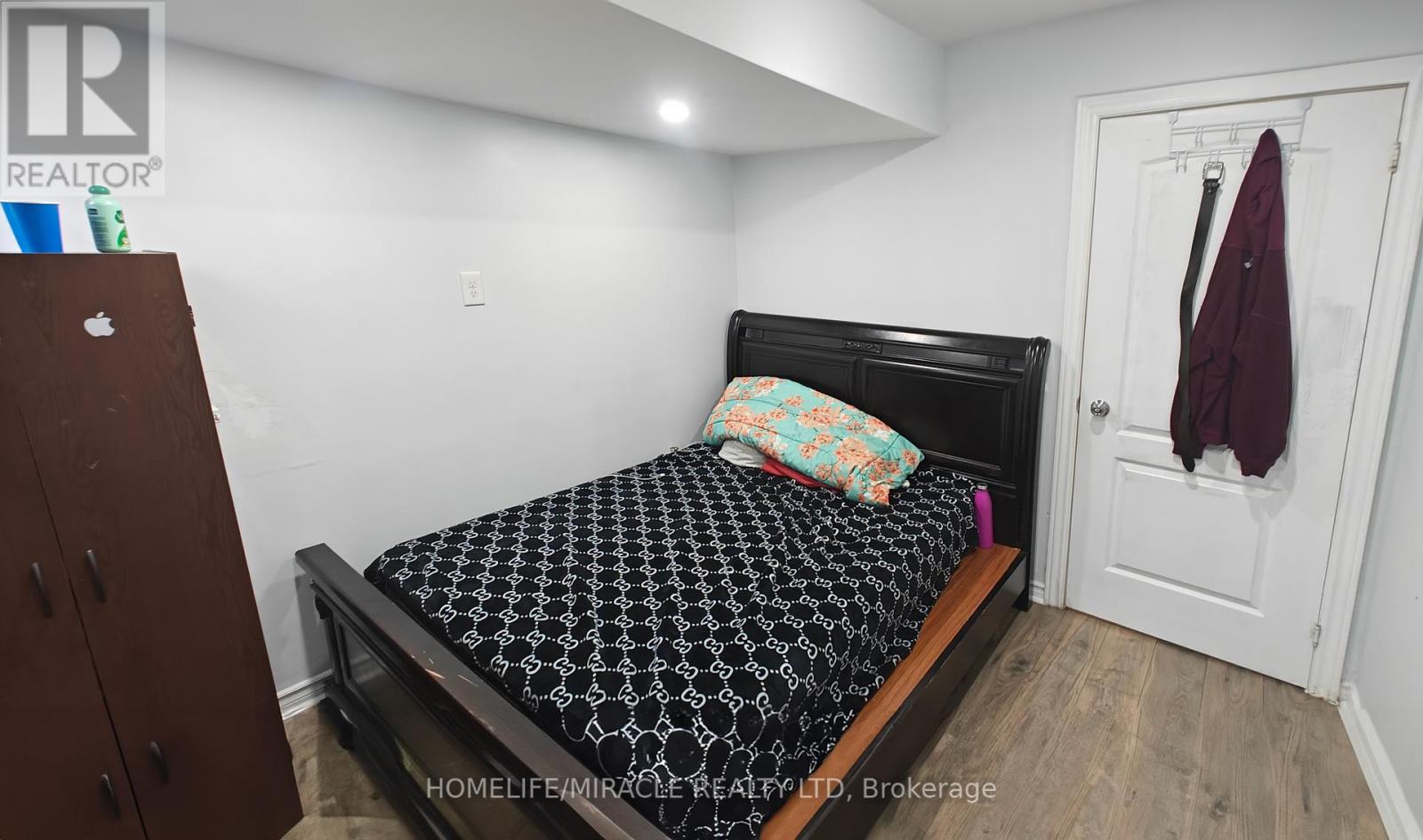 Photo 23 of 6 September Place, Brampton ON