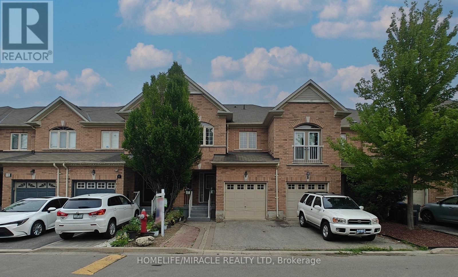Photo 3 of 6 September Place, Brampton ON