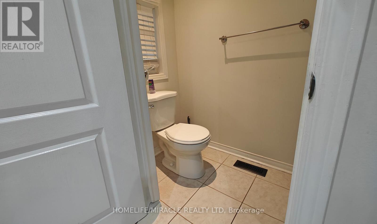 Photo 31 of 6 September Place, Brampton ON