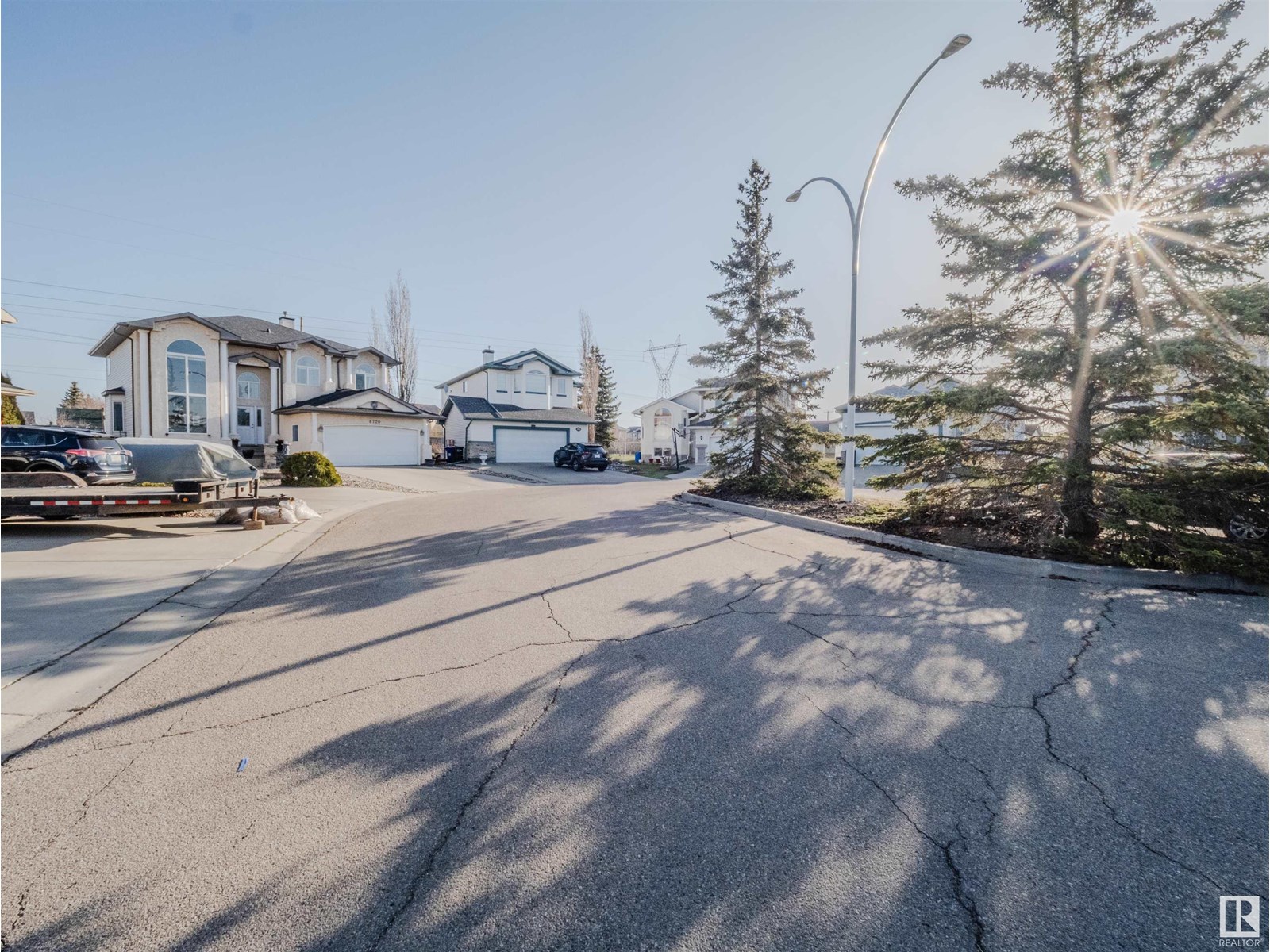 Photo 33 of 8720 163 Av Nw, Edmonton AB