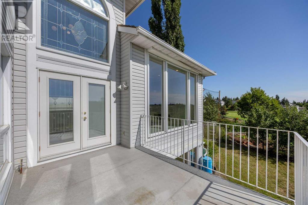 Single Family House for Sale in  Douglas Woods Manor SE Douglasdale/Glen Calgary 
