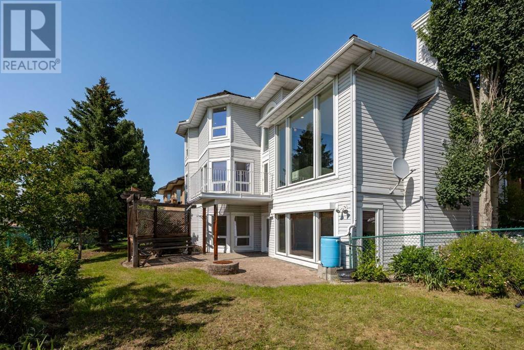 Single Family House for Sale in  Douglas Woods Manor SE Douglasdale/Glen Calgary 