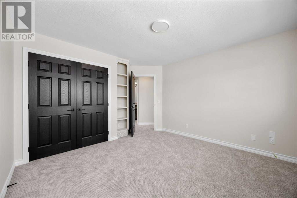 Single Family House for Sale in  Douglas Woods Manor SE Douglasdale/Glen Calgary 