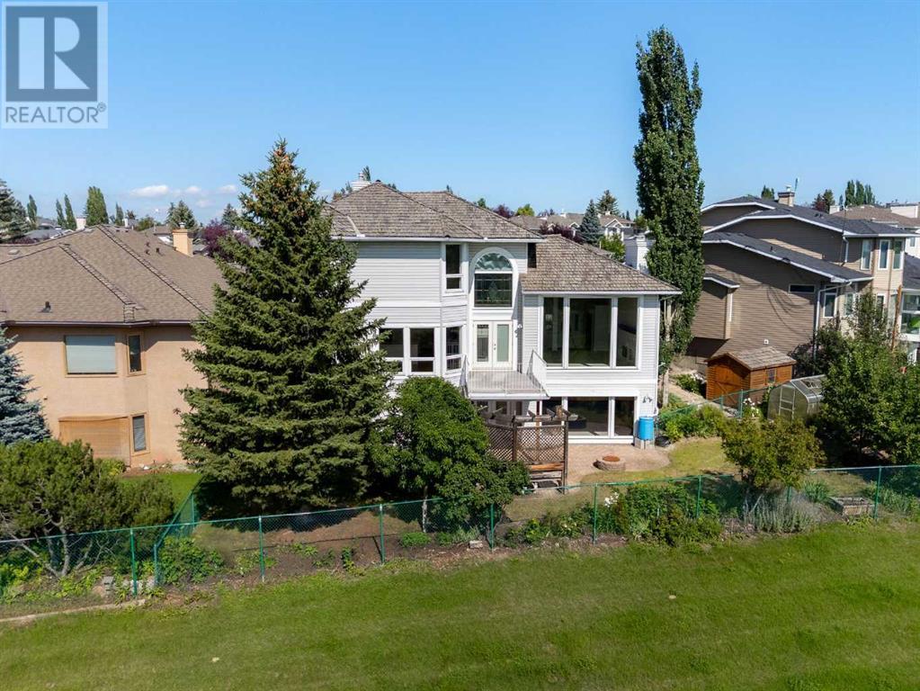 Single Family House for Sale in  Douglas Woods Manor SE Douglasdale/Glen Calgary 