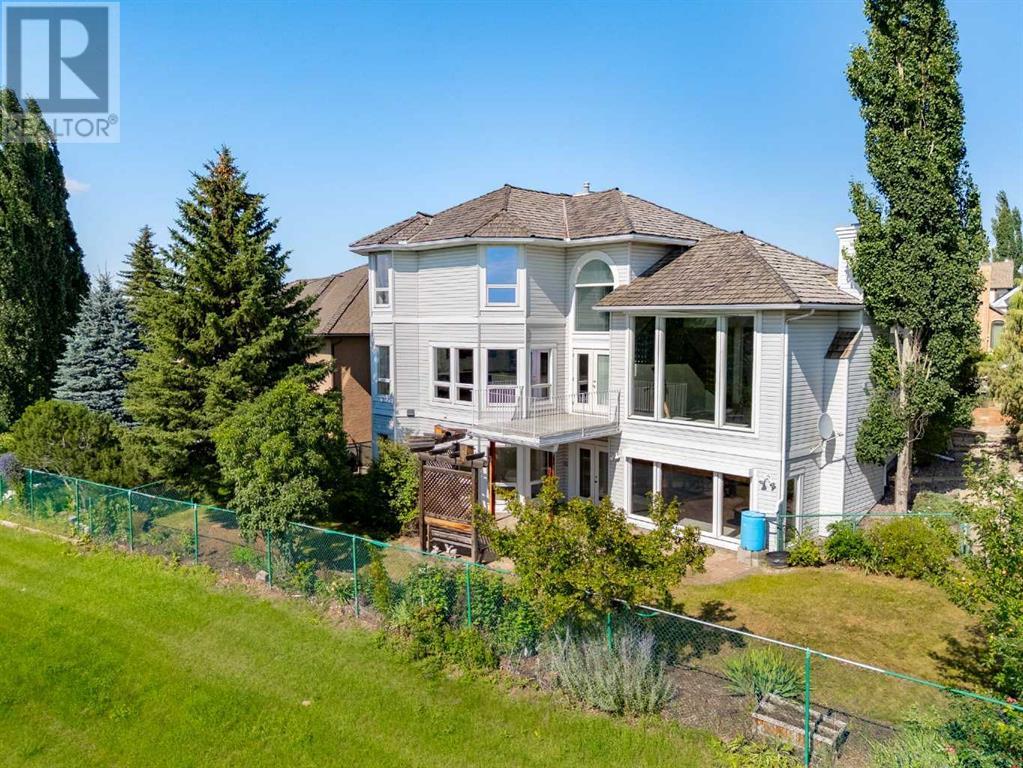Single Family House for Sale in  Douglas Woods Manor SE Douglasdale/Glen Calgary 