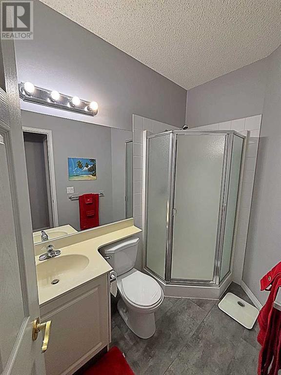 Single Family House for Sale in    Street SW Shawnee Slopes Calgary 