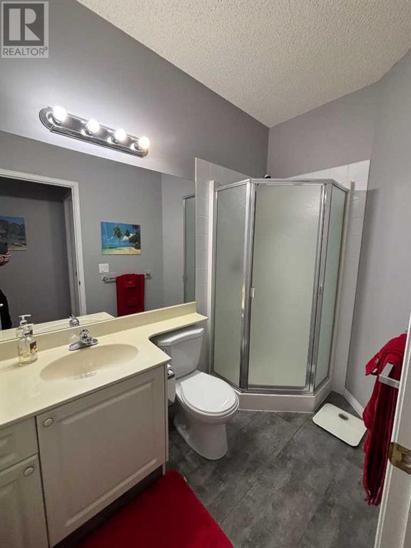 Single Family House for Sale in    Street SW Shawnee Slopes Calgary 