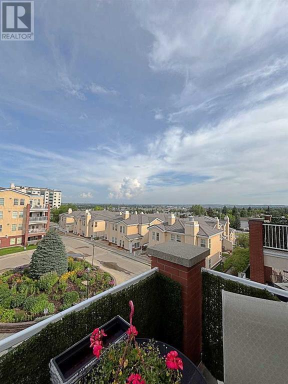 Single Family House for Sale in    Street SW Shawnee Slopes Calgary 