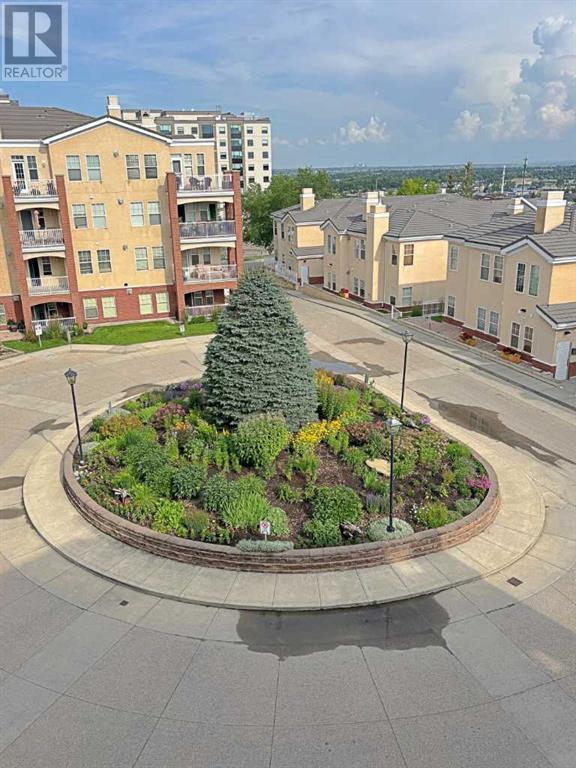 Single Family House for Sale in    Street SW Shawnee Slopes Calgary 