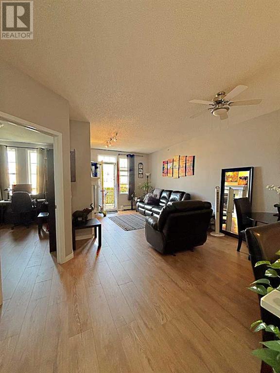 Single Family House for Sale in    Street SW Shawnee Slopes Calgary 