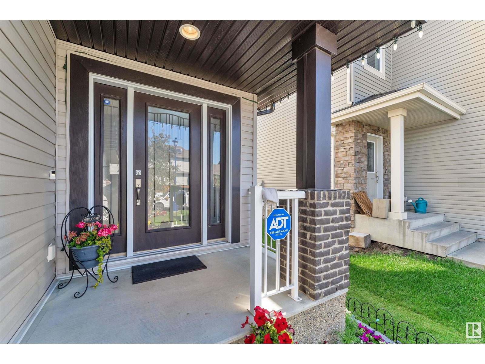 Photo 6 of 1907 67 St Sw, Edmonton AB