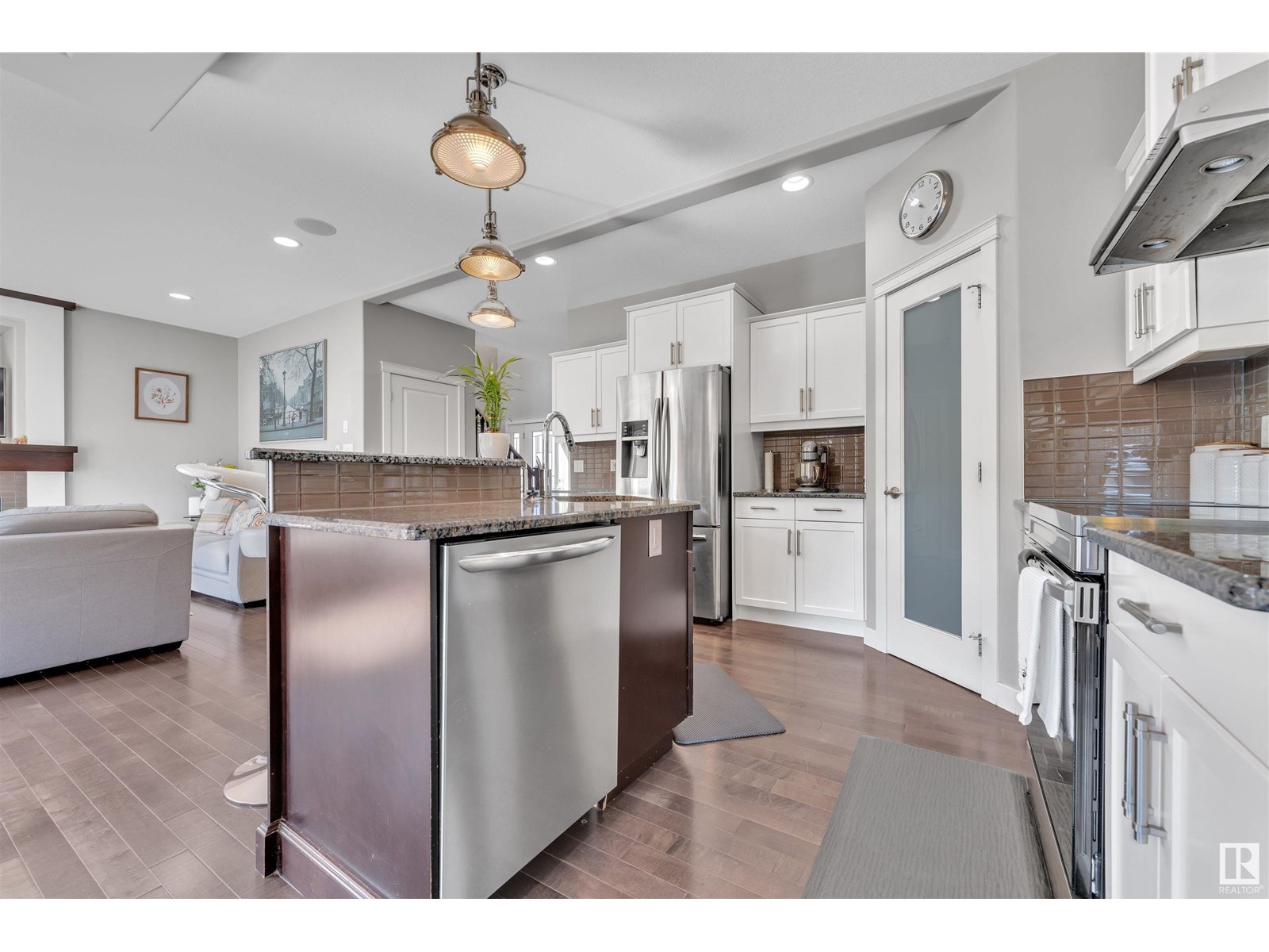 Photo 16 of 1907 67 St Sw, Edmonton AB
