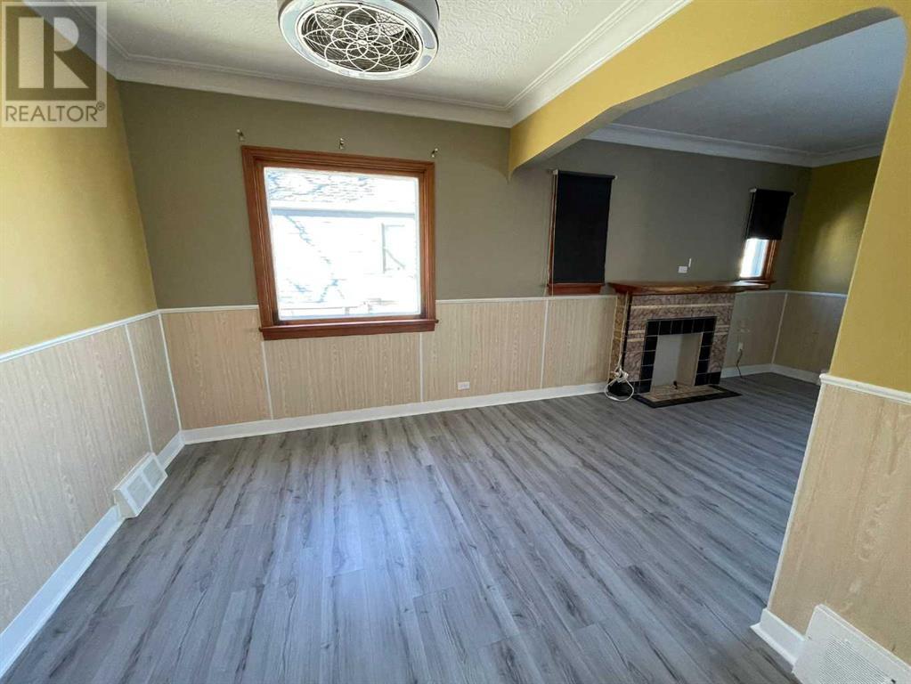 Single Family House Bungalow for Sale in   Avenue NE Renfrew Calgary 