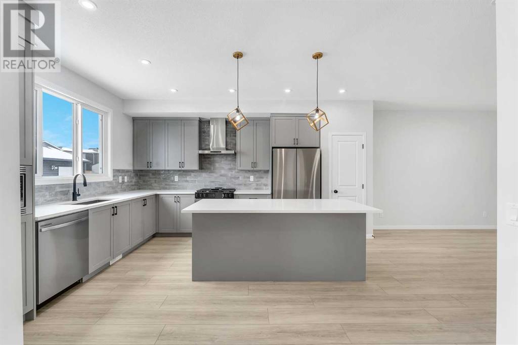 Single Family House for Sale in  Lucas Boulevard NW Livingston Calgary 