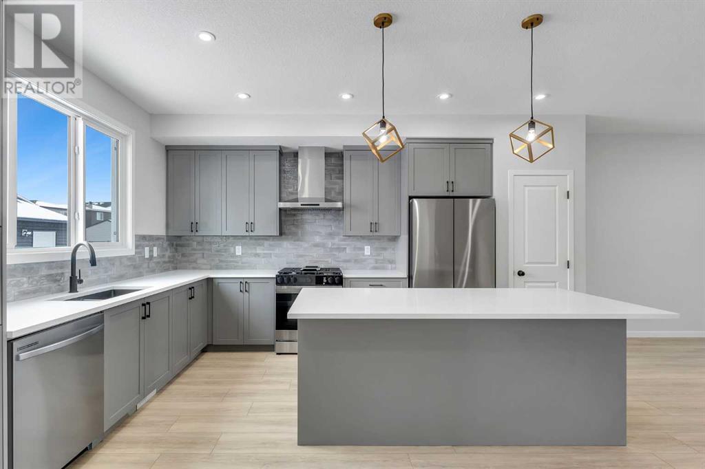 Single Family House for Sale in  Lucas Boulevard NW Livingston Calgary 