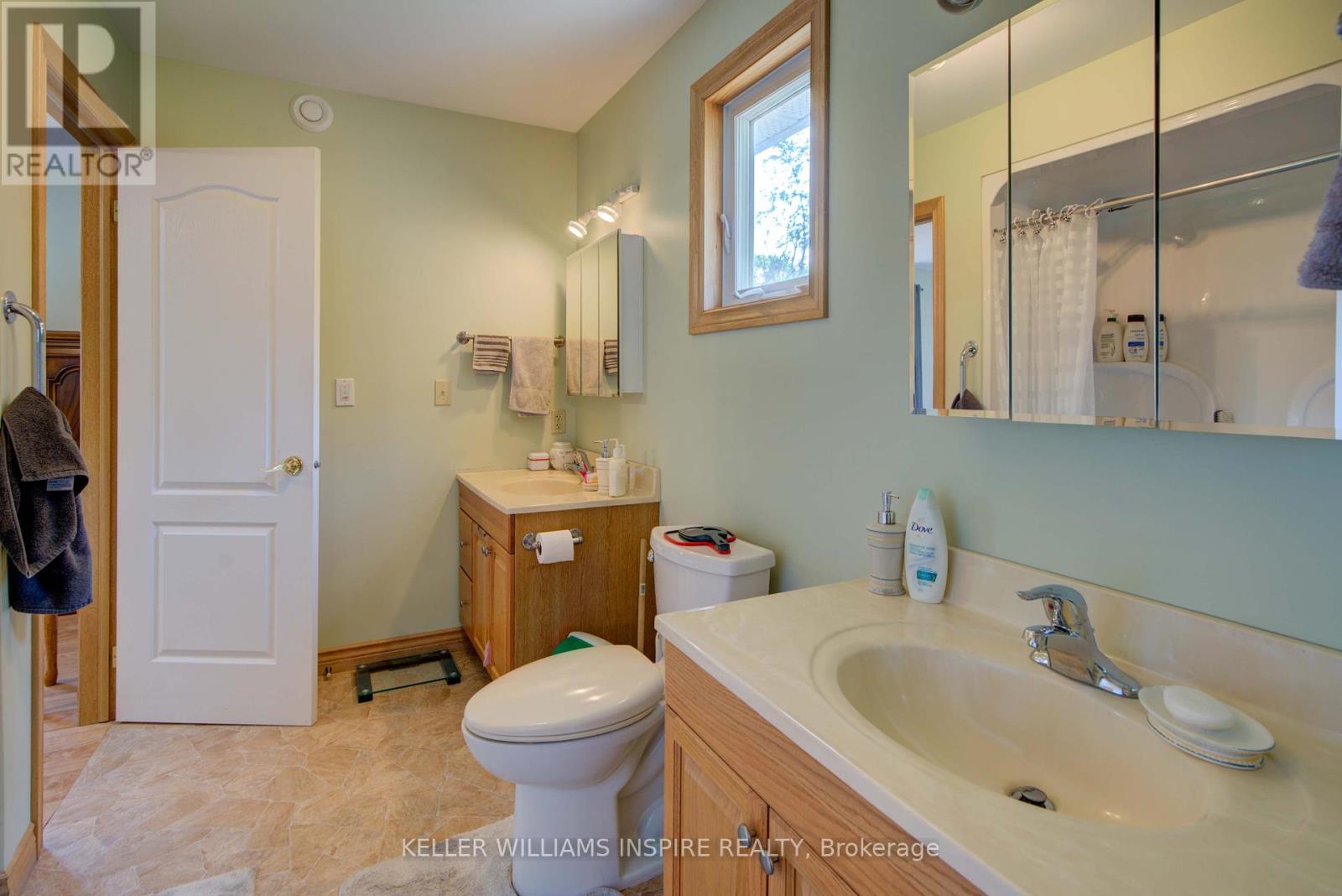 Photo 10 of 342 Christiani Road, Quinte West ON