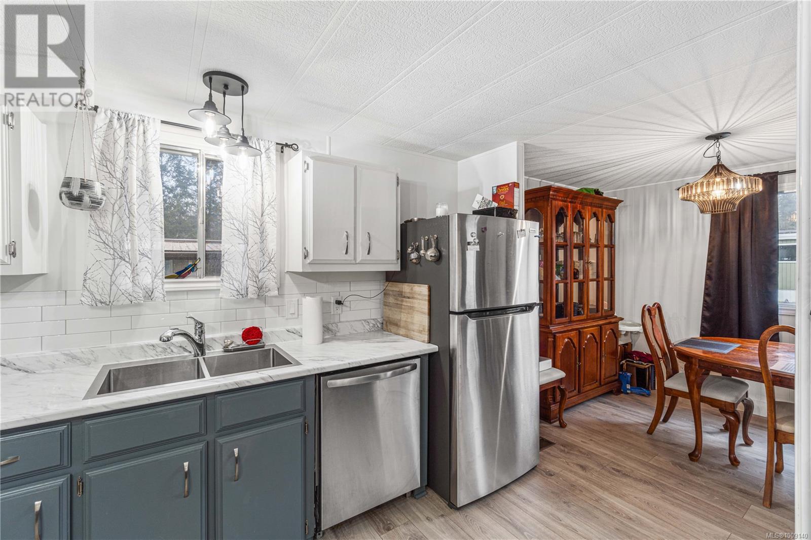 Photo 27 of 26 61 12 Th St, Nanaimo BC