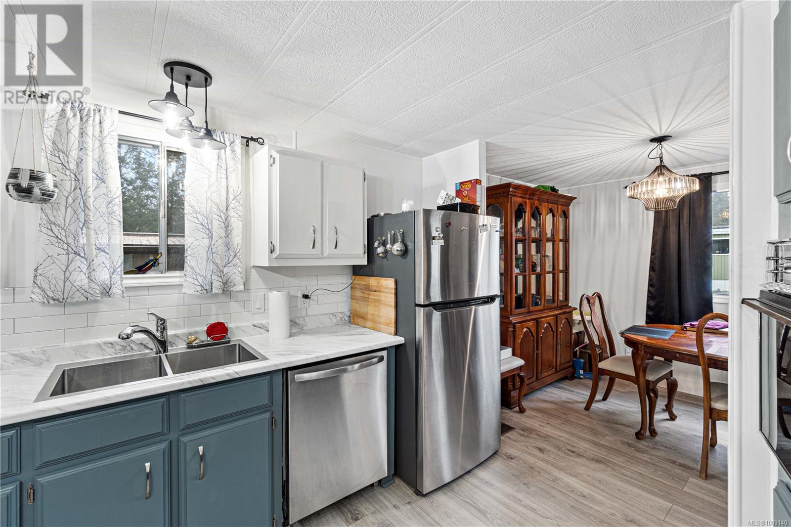 Photo 18 of 26 61 12 Th St, Nanaimo BC