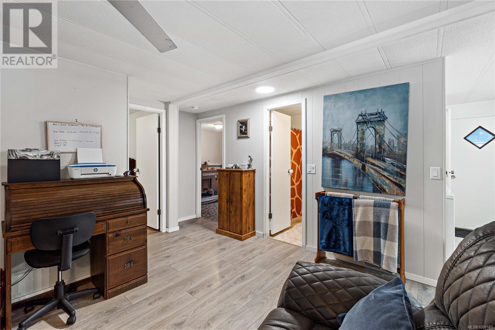Photo 7 of 26 61 12 Th St, Nanaimo BC