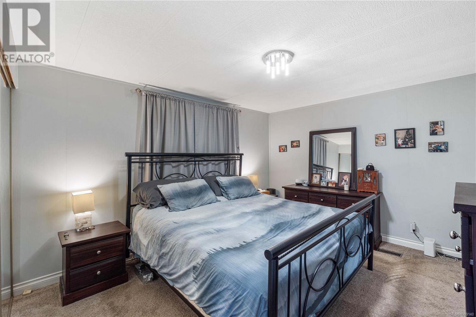 Photo 9 of 26 61 12 Th St, Nanaimo BC