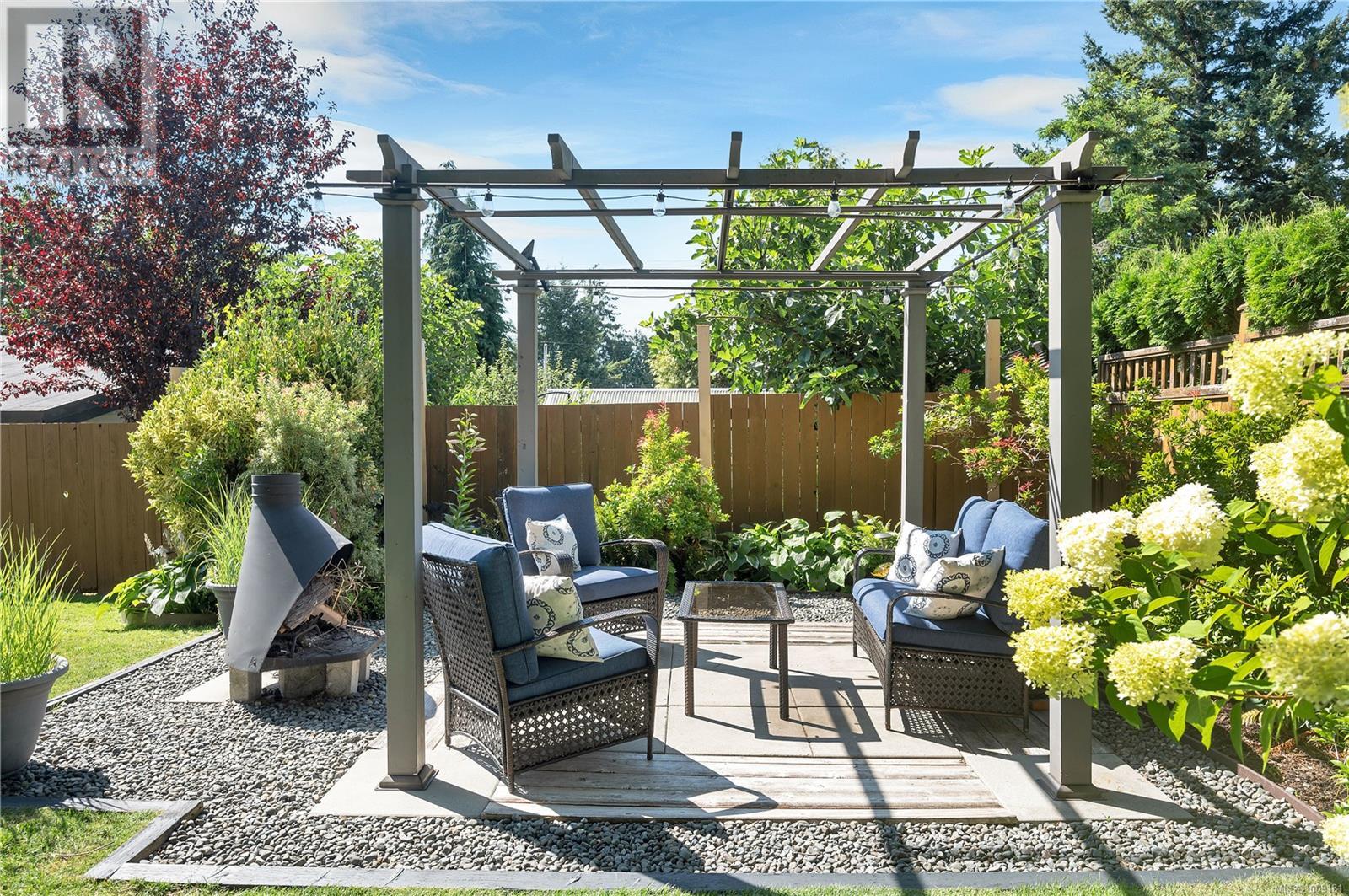 Photo 7 of 764 Kalmar Rd, Campbell River BC