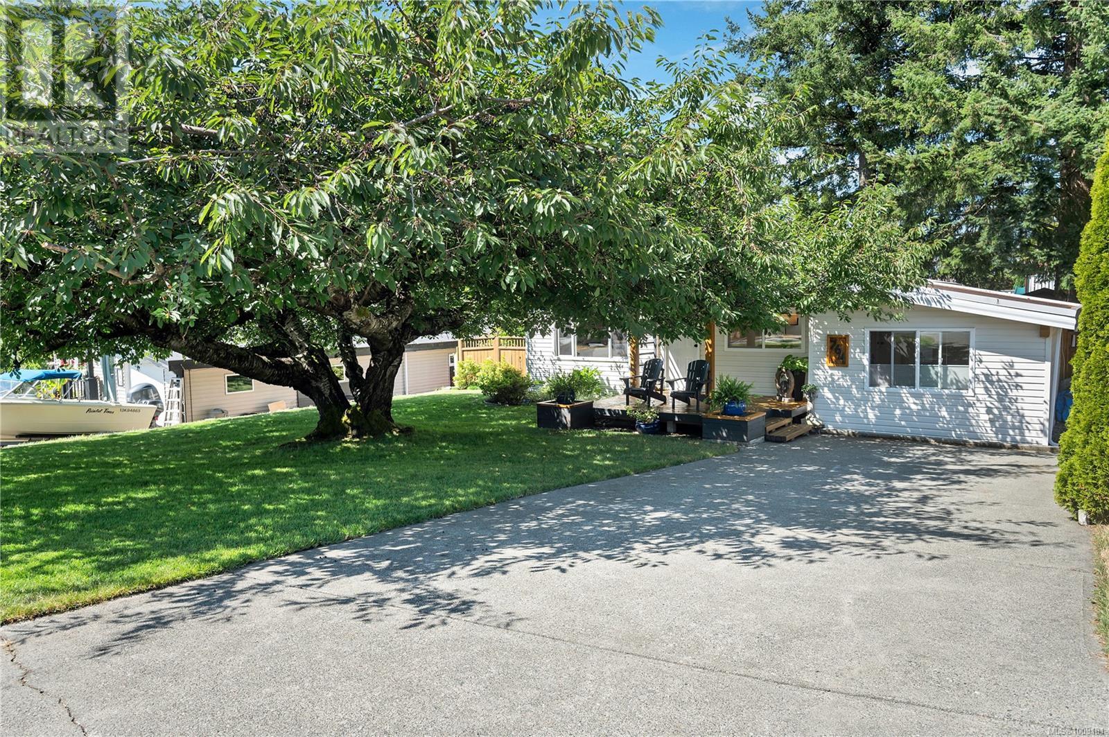 Photo 11 of 764 Kalmar Rd, Campbell River BC
