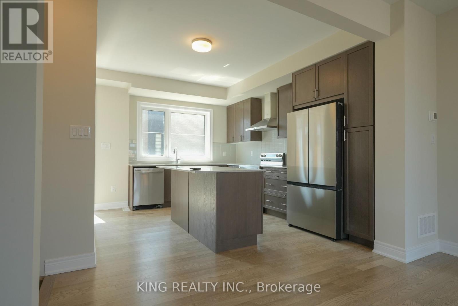 Photo 10 of 52 2273 Turnberry Road, Burlington ON