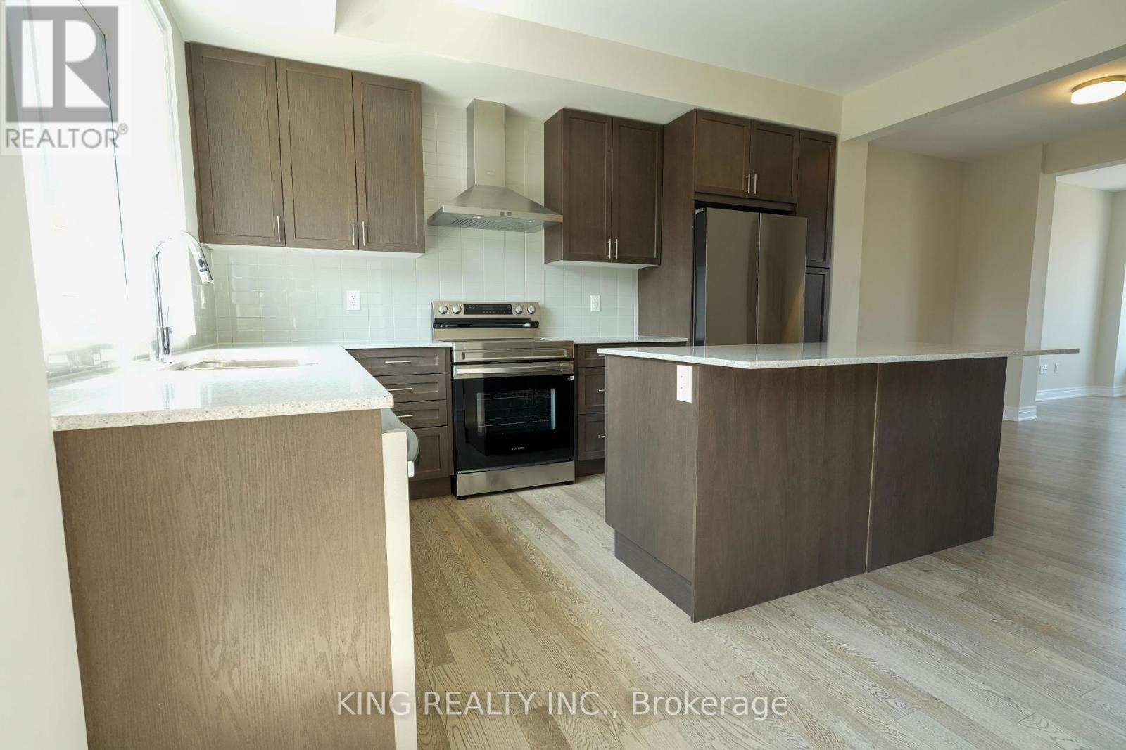 Photo 16 of 52 2273 Turnberry Road, Burlington ON