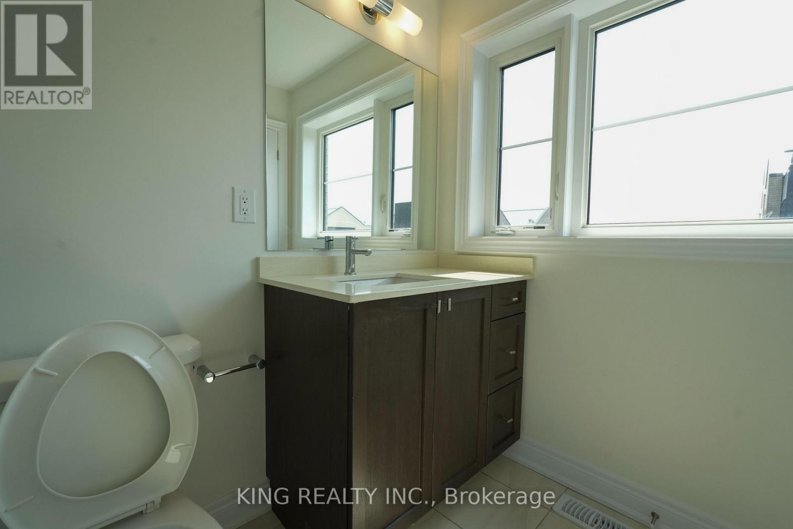 Photo 28 of 52 2273 Turnberry Road, Burlington ON