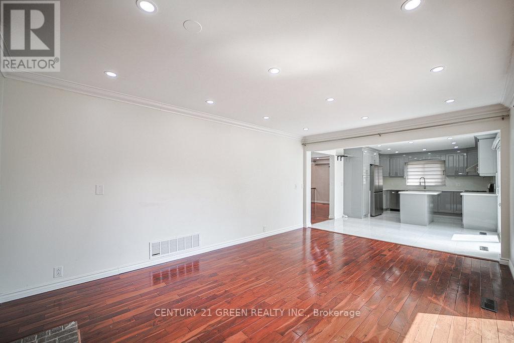 Photo 38 of 236 Ingleton Boulevard, Toronto ON